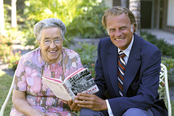 Billy Graham with Corrie ten Boom