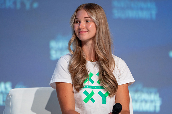 Alexa Anderson Alexa Anderson